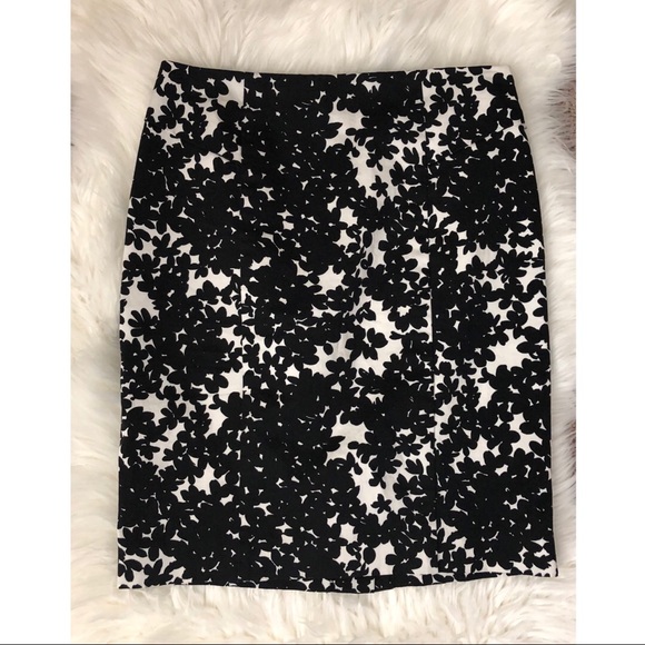 Ann Taylor Dresses & Skirts - Ann Taylor black and white pencil skirt floral
